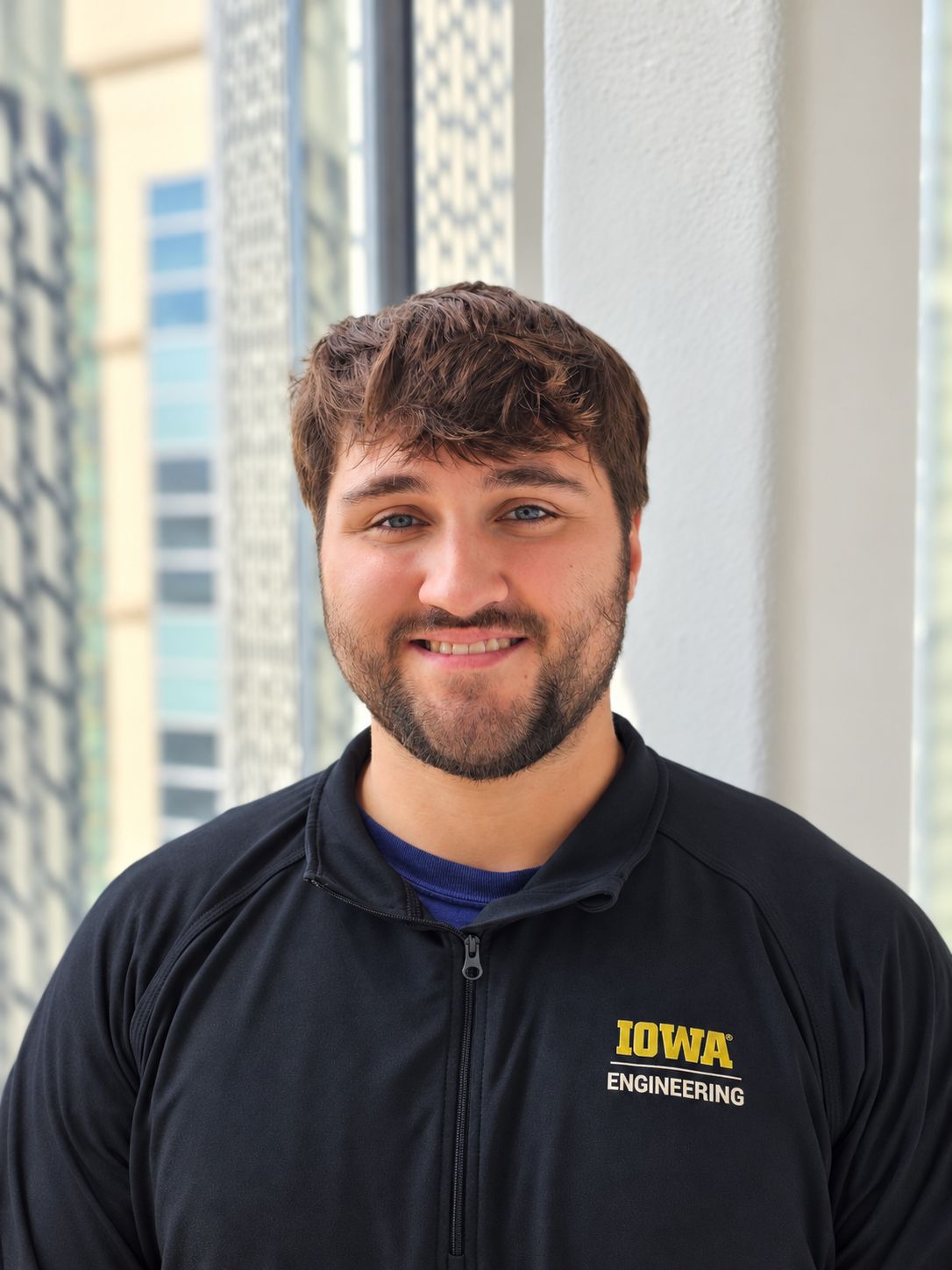 Photo of Mason Ferro, Peer Advisor