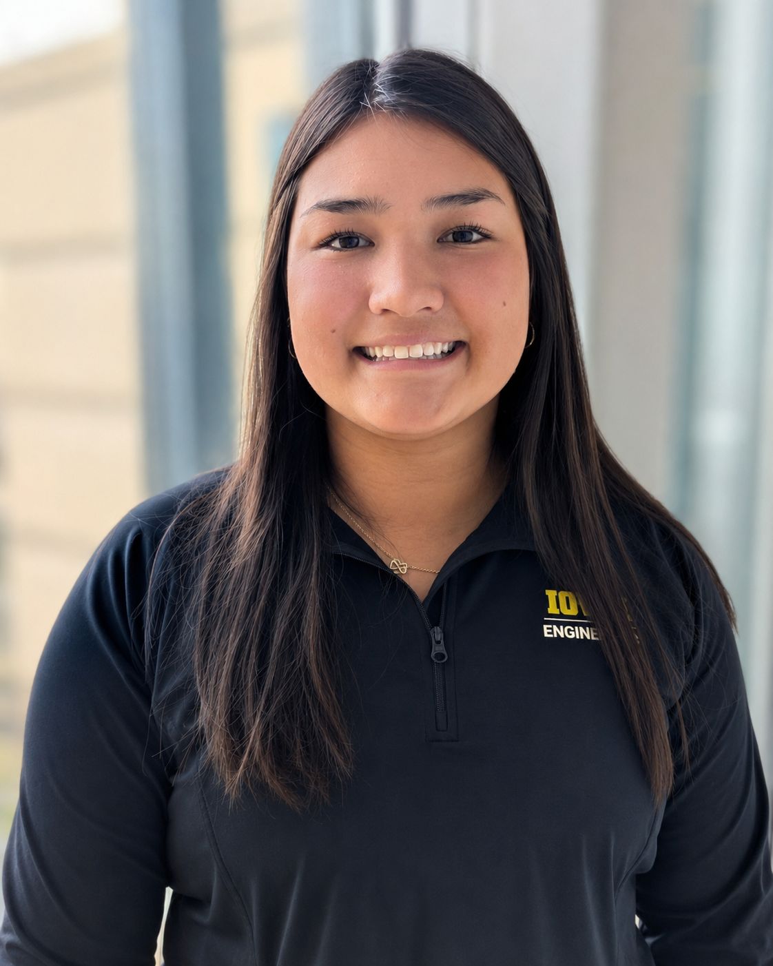 Photo of Isabelle Pierce, Peer Advisor