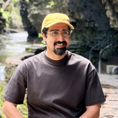 Hossein Zare Headshot
