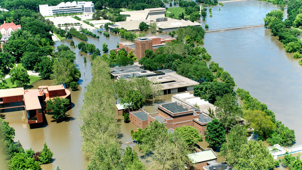 Aerial view of the Iowa City flood in 2008