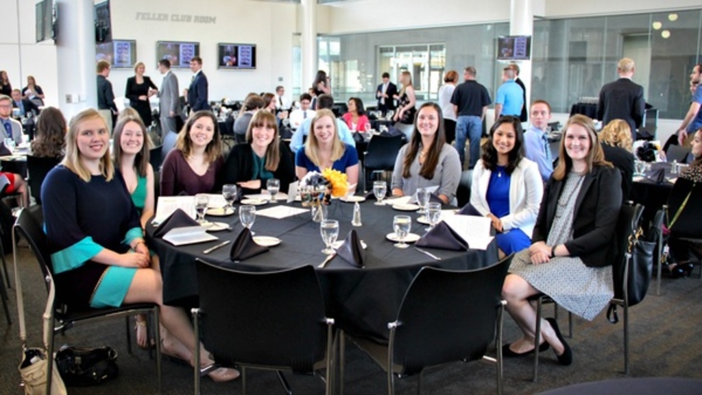 Students at COE banquet ceremony